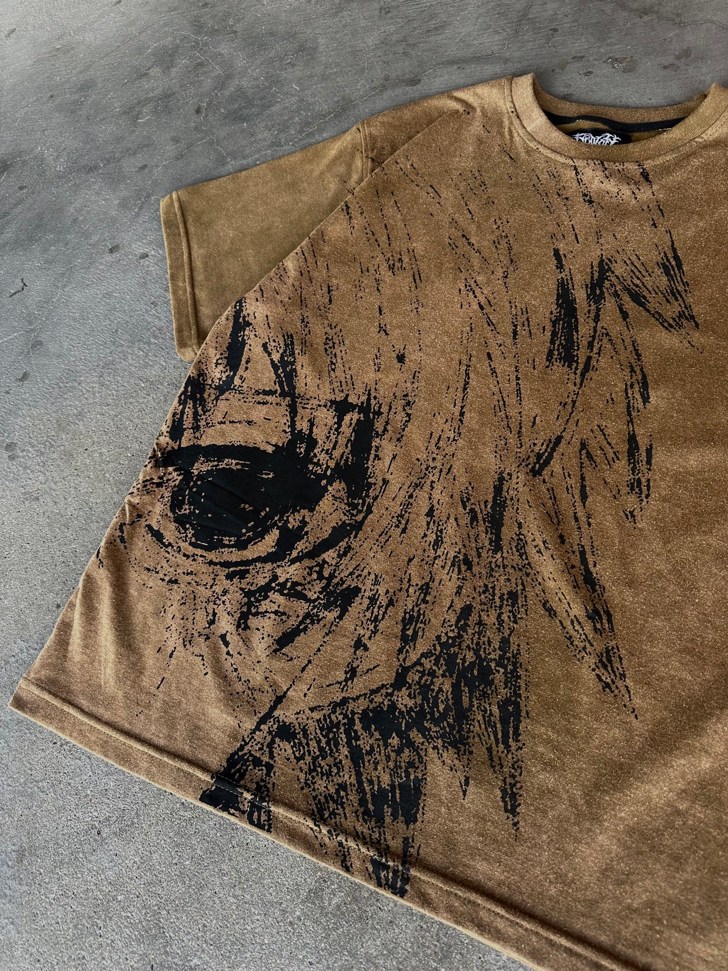 "Ghoul" T-shirt (Dark Beige)